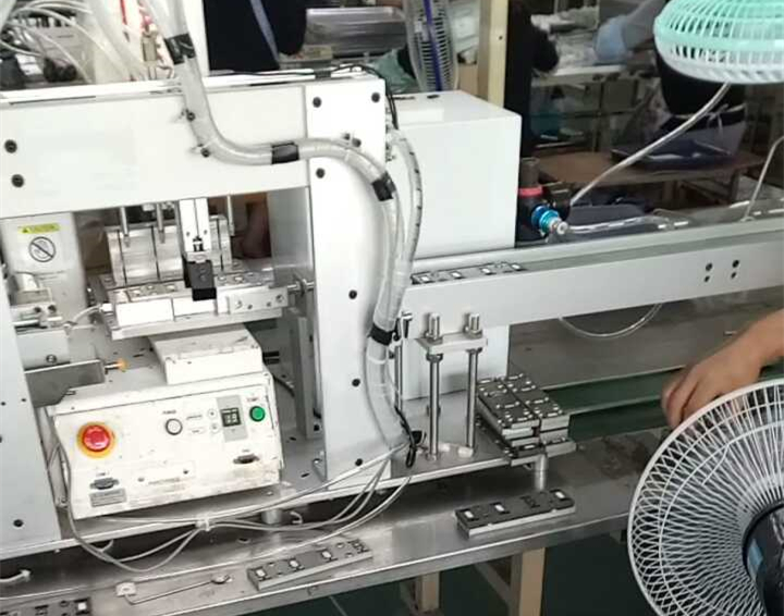 機(jī)械手給全自動化包裝流水線機(jī)械帶來何種變故